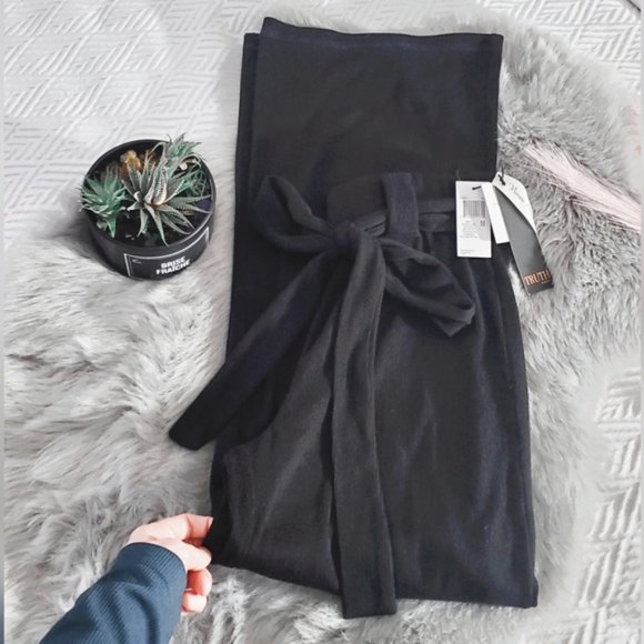 TRUTH by REPUBLIC ‐ Saks OFF 5th- Knit High Rise Wide Leg Soft Pants - Picture 1 of 16